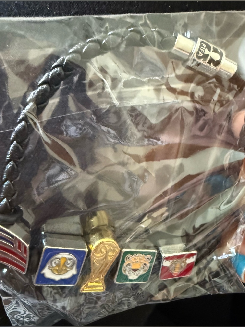 FIFA 2026 World Cup North Americas Mascot Charm Bracelet - New - Picture 3 of 3